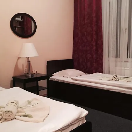 Albatros Bed & Breakfast *